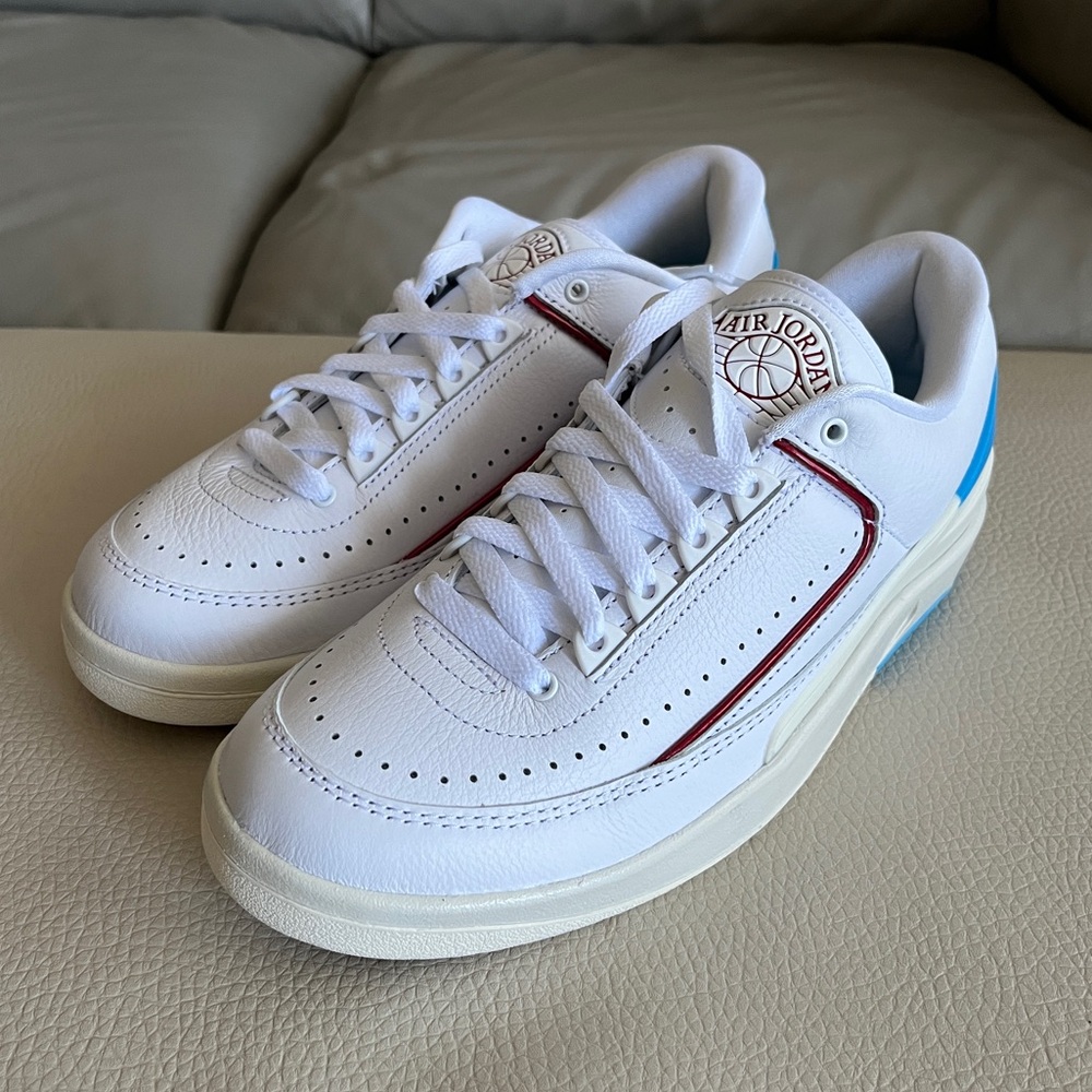 NWB - Nike Air Jordan 2 Retro Low “UNC to CHI” Women’s Sneaker - EU 40/US 8.5